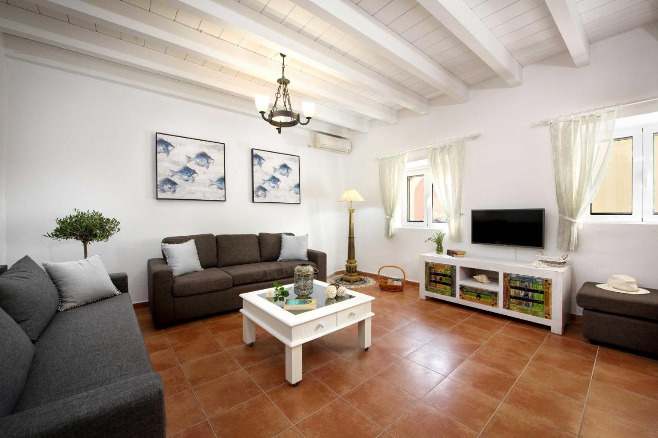 Vintage Village House Gastouri  Bagian luar foto